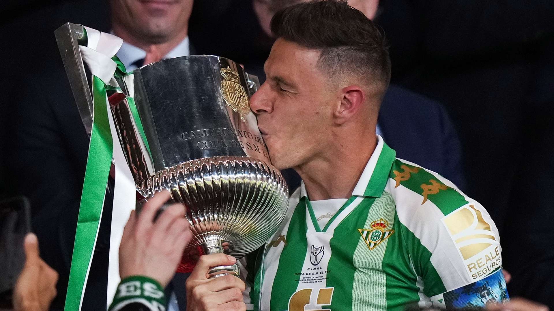 致力于实现 致力于实现