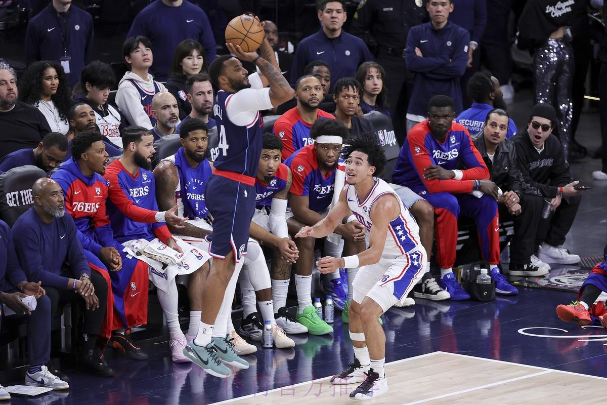 常规赛:洛杉矶国王1-2阿纳海姆小鸭 集锦 常规赛:洛杉矶国王1-2阿纳海姆小鸭 集锦